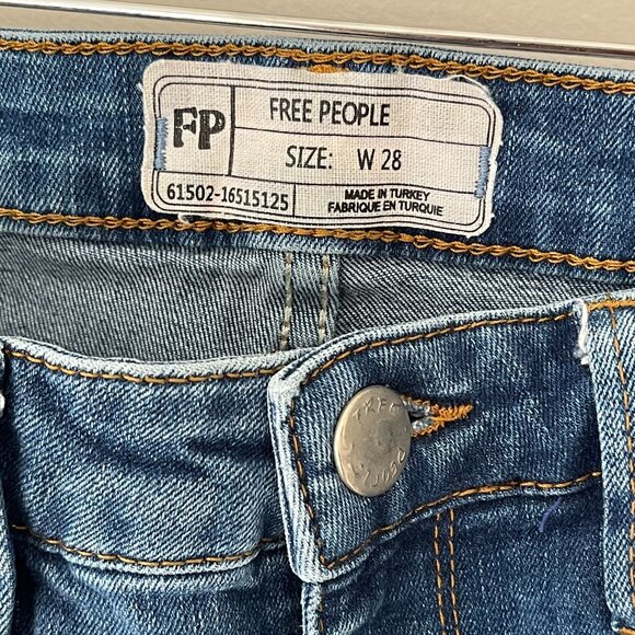 Free People Denim Size 28 jeans raw hem - Picture 2 of 6